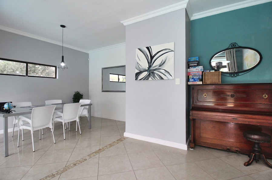 5 Bedroom Property for Sale in High Riding Country Estate Western Cape